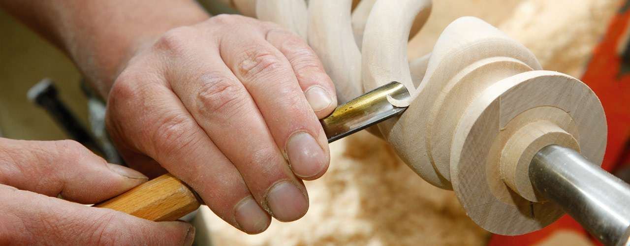 Drechslerei S�dtirol, Drechslerei Tirol, Holzsch�sseln, Zirbelkiefer, Traditionshandwerk, Bauernm�bel